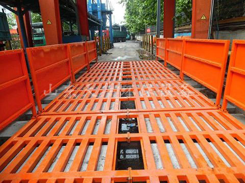 點(diǎn)擊查看詳細(xì)信息<br>標(biāo)題：濟(jì)寧唐口煤礦4X12米煤礦專用洗車機(jī) 閱讀次數(shù)：3864